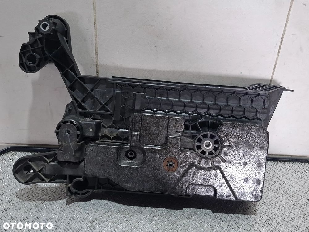 Podstawa akumulatora  Seat Leon III nr 5Q0915321H - 4
