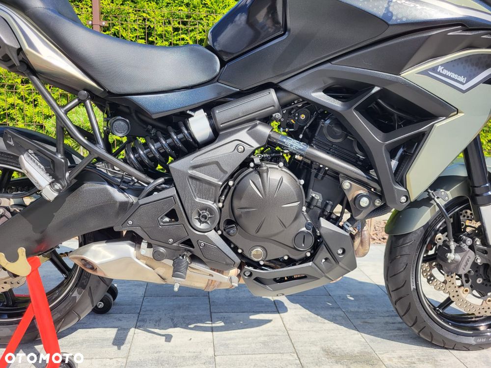 Kawasaki Versys 650 - 25