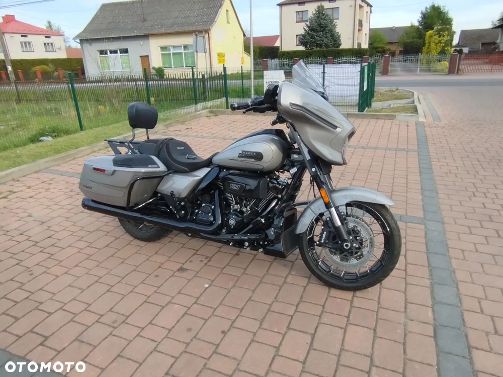 Harley-Davidson Touring Street Glide - 8