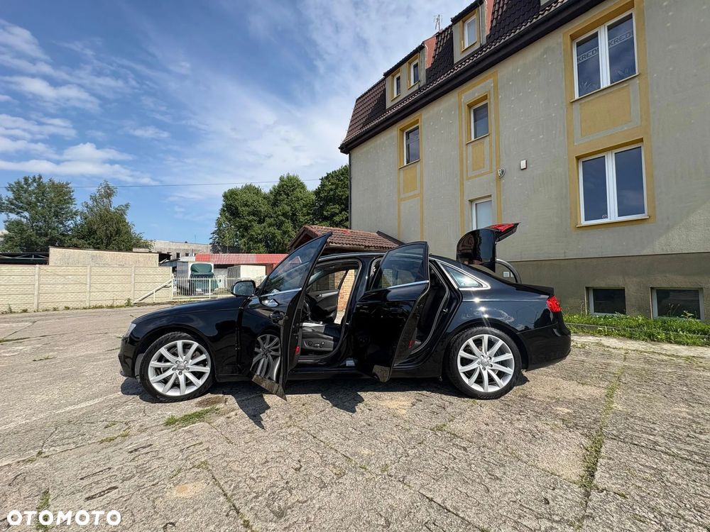 Audi A4 Limousine - 3