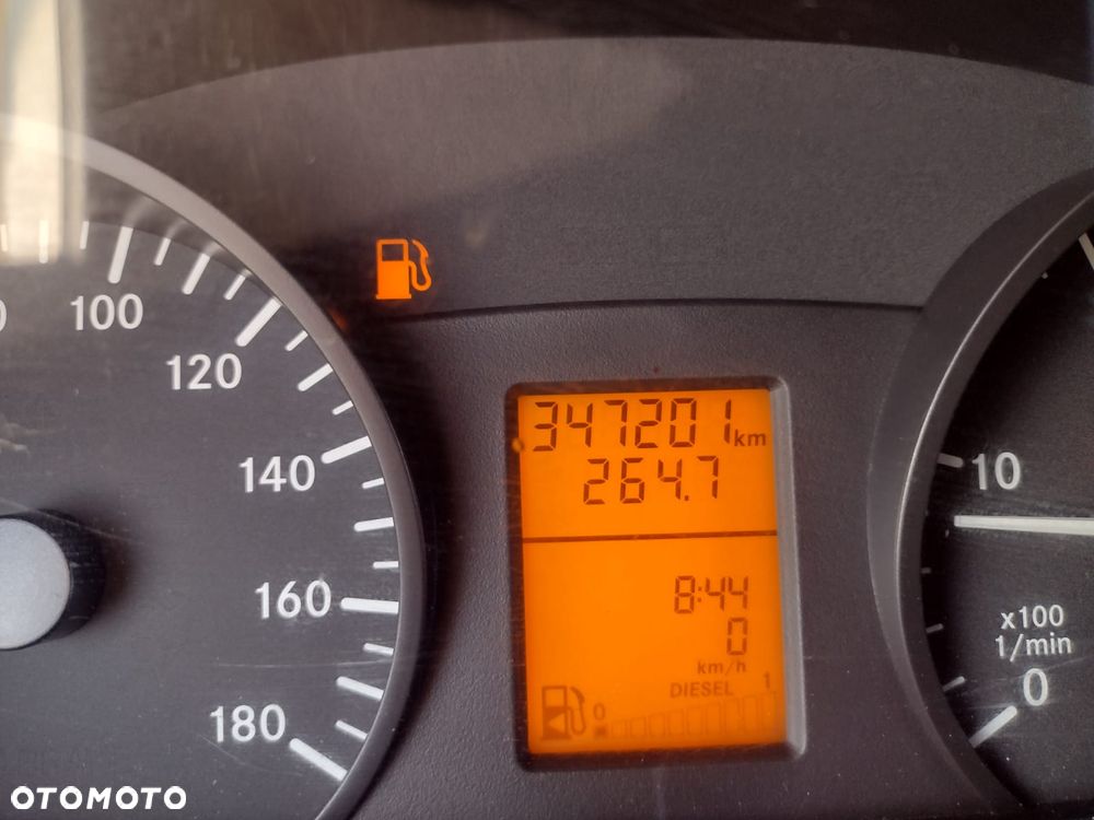 Mercedes-Benz Sprinter - 7