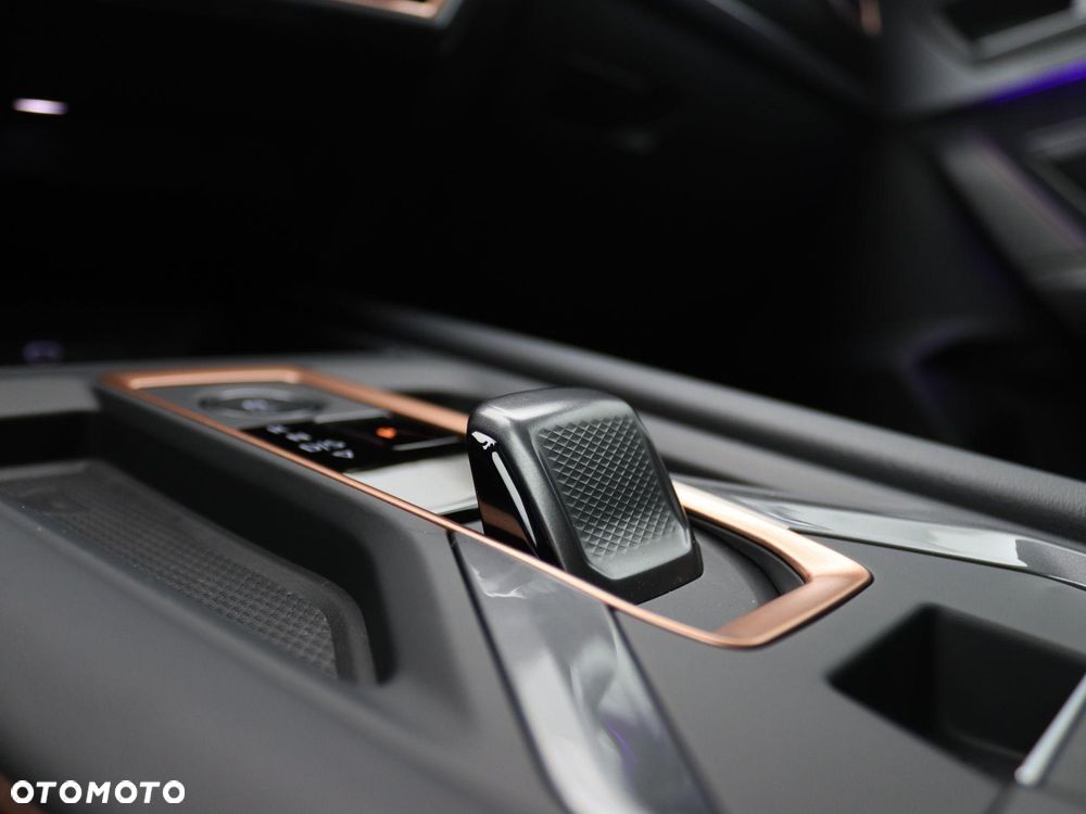 Cupra Formentor 1.5 e-Hybrid DSG VZ - 31