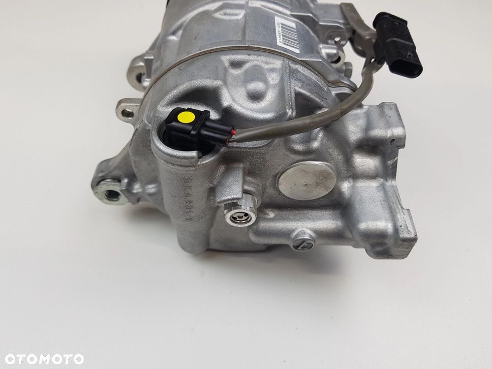 Kompresor Sprężarka klimatyzacji BMW X3 G01 X4 G02 G20 G22 7948805 - 7