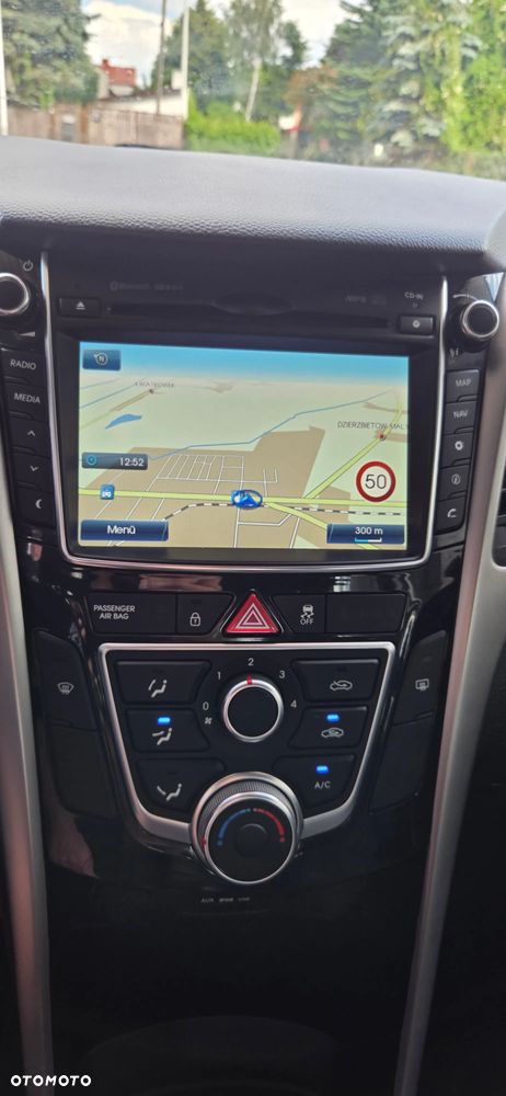 Hyundai i30 1.6 CRDi Premium - 27