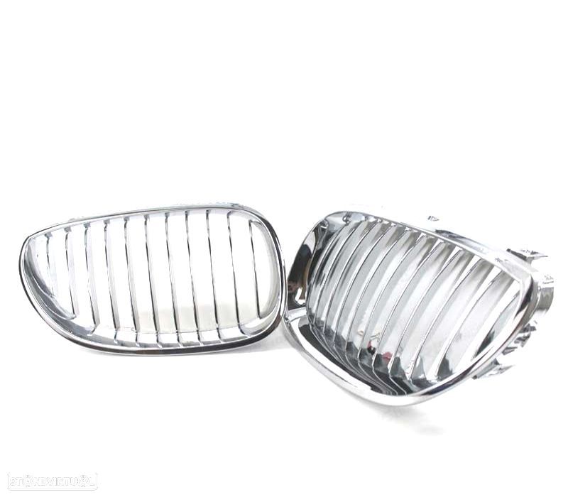 GRELHAS FRONTAIS BMW E60 E61 03-10 CROMADAS - 2