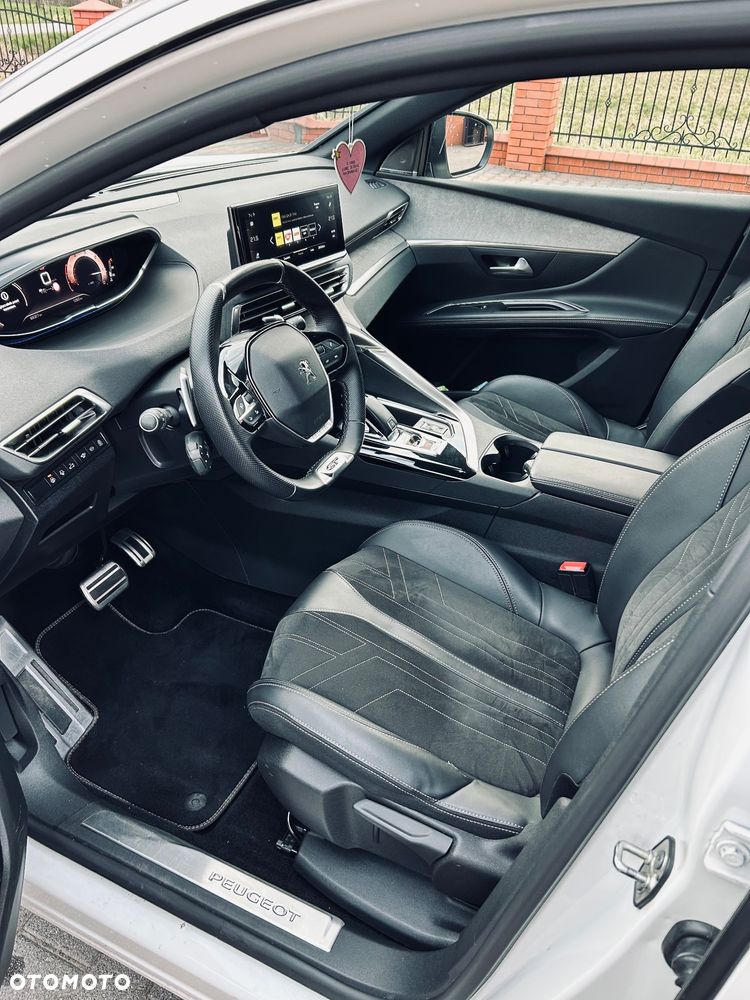 Peugeot 5008 BlueHDi 180 EAT8 GT - 13