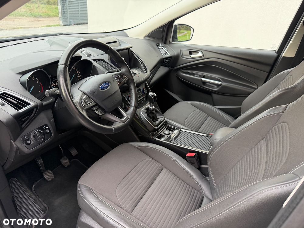 Ford Kuga - 14