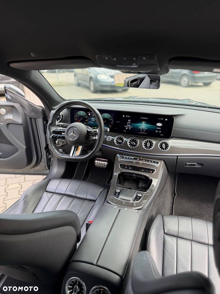 Mercedes-Benz Klasa E 200 4-Matic 9G-TRONIC - 8