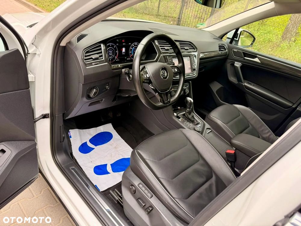 Volkswagen Tiguan - 19