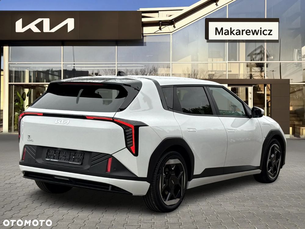 Kia EV4 - 5
