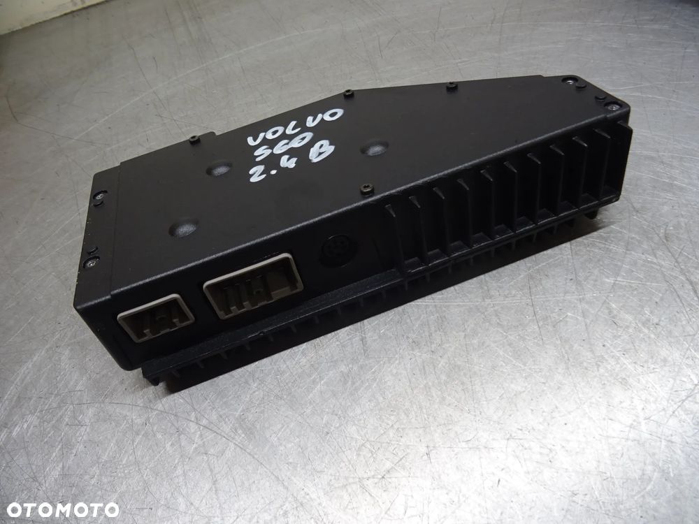 VOLVO S60 LIFT 2.4B WZMACNIACZ AUDIO RADIA 30752259 - 4