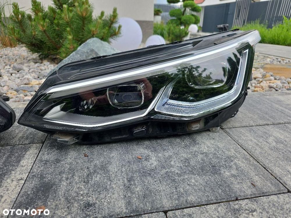 VW GOLF 8 VIII 5H1 Lampy przód Full Led IQ Light 5H1941077F 5H1941078F 2022 - 3