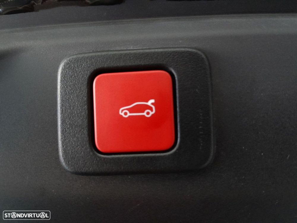 Peugeot 3008 1.2 Hybrid GT e-DCS6 - 25