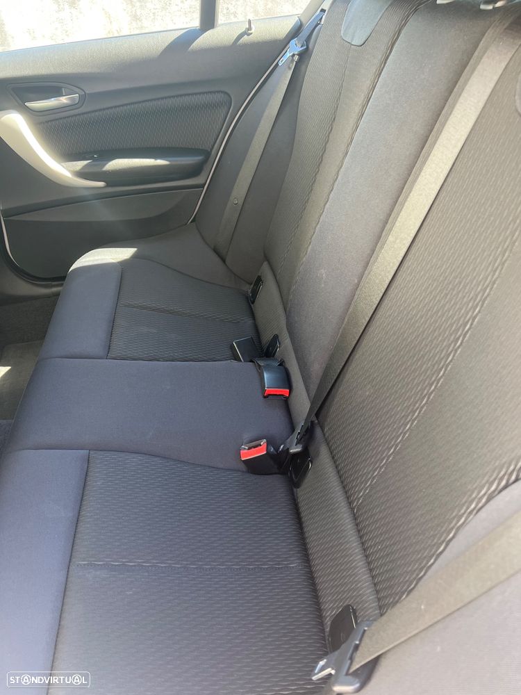 BMW 116 d EfficientDynamics Edition - 9