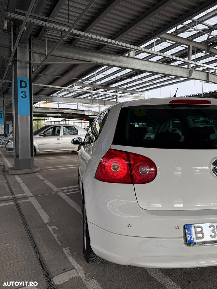 Volkswagen Golf 1.6 Trendline - 4