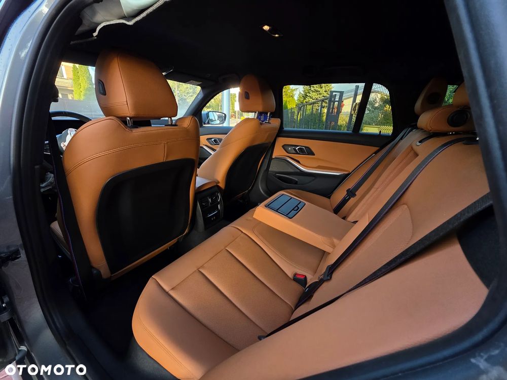 BMW Seria 3 - 23