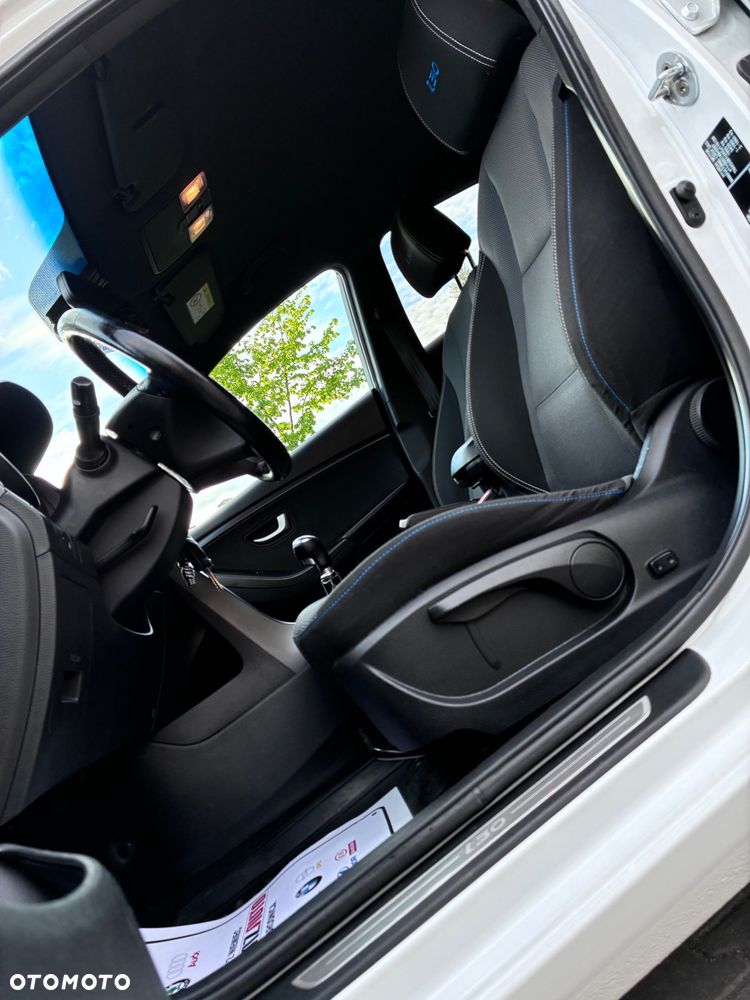 Hyundai i30 1.6 CRDi BlueDrive Go - 10