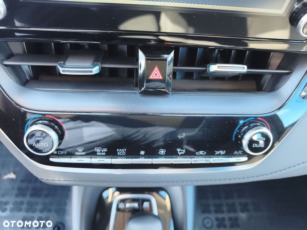 Toyota Corolla 1.8 Hybrid Active - 20