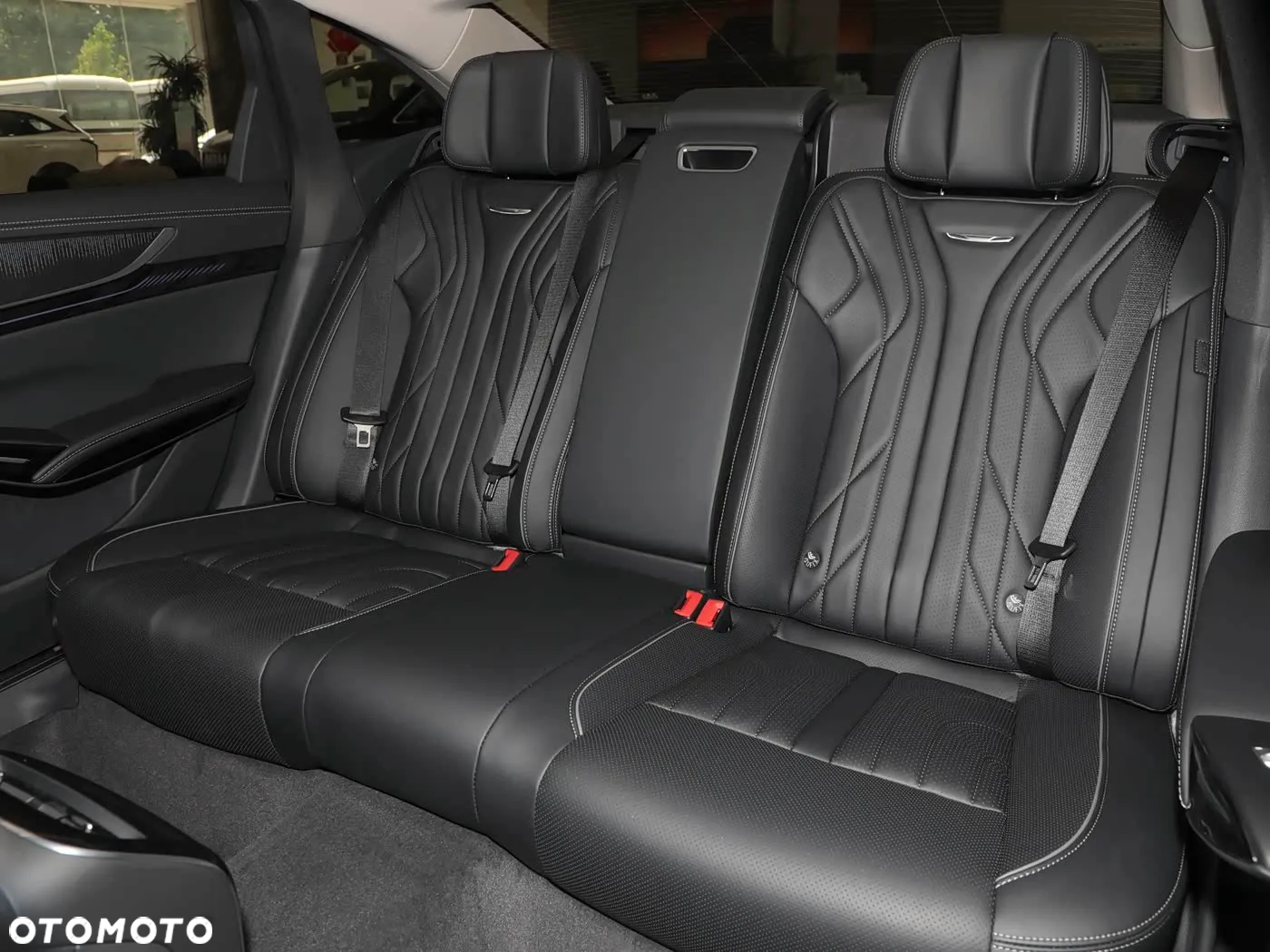 Hongqi H9 Standard - 27