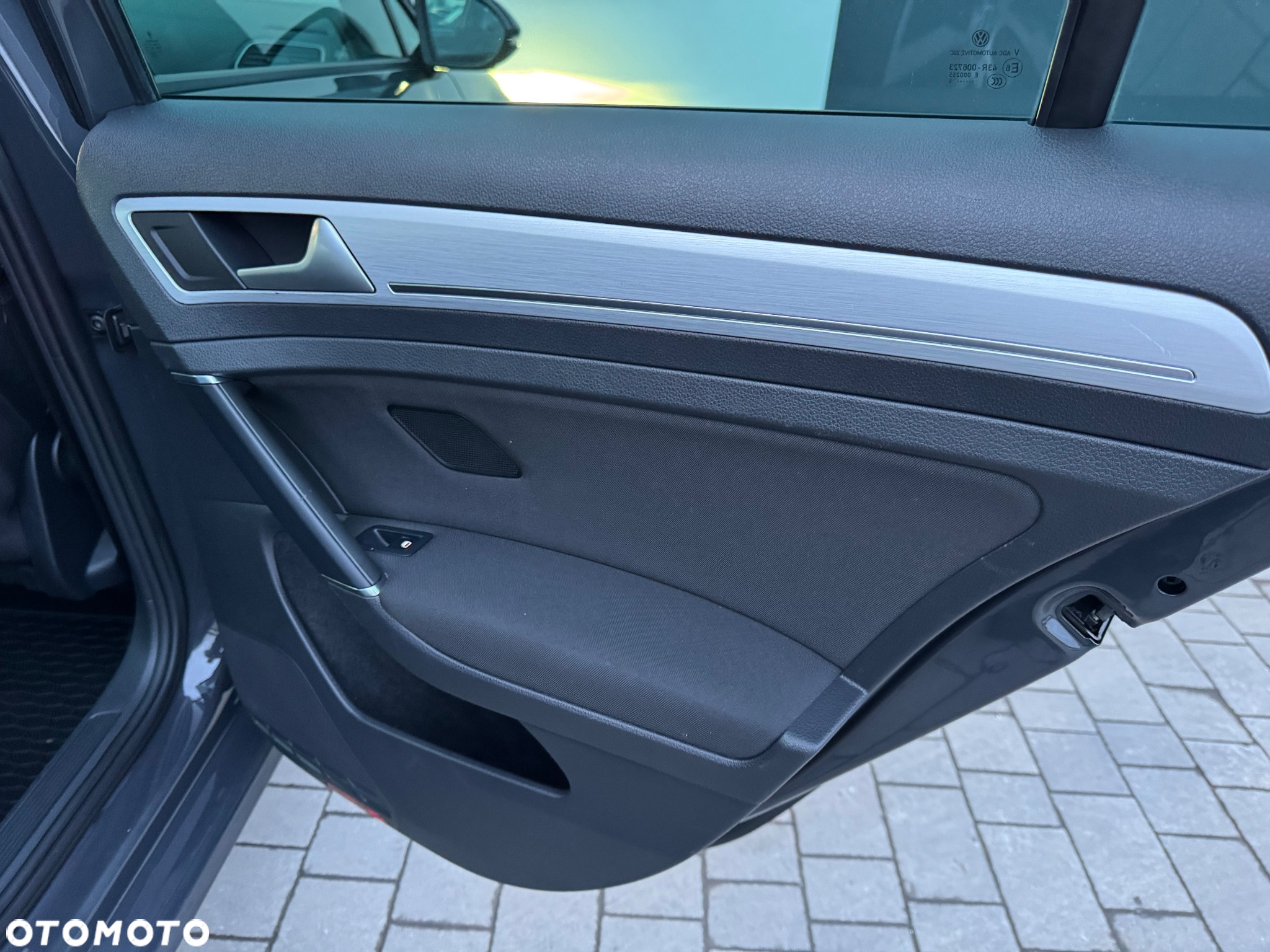 Volkswagen Golf VII 1.4 TSI BMT Highline DSG - 32