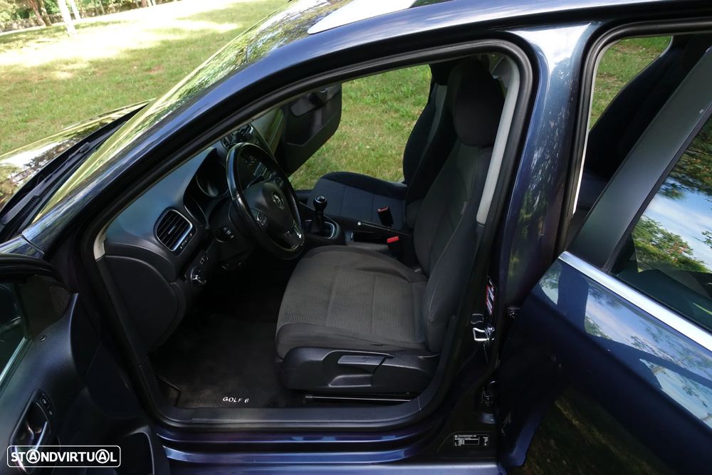 VW Golf Variant 1.6 TDi Highline - 23