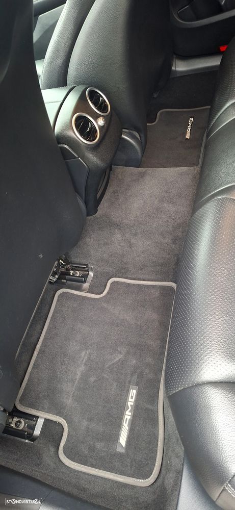 Mercedes-Benz C 300 BlueTEC Hybrid AMG Line - 13