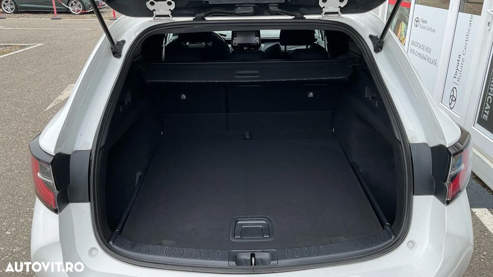 Toyota Corolla 1.8 HSD TS Eco - 27