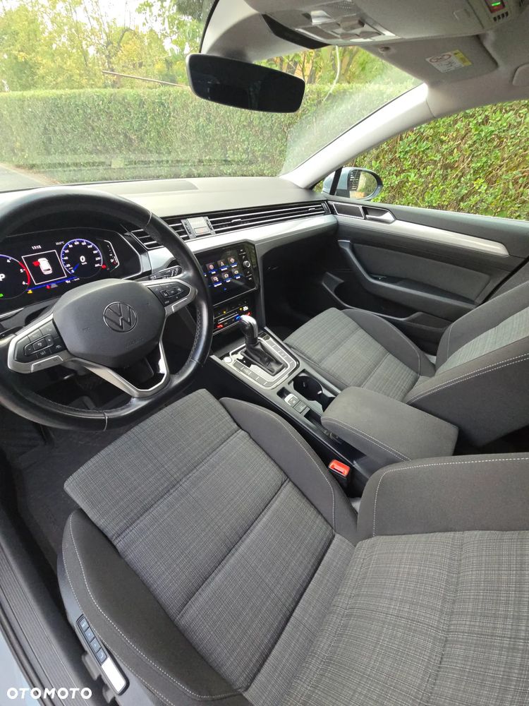 Volkswagen Passat - 18