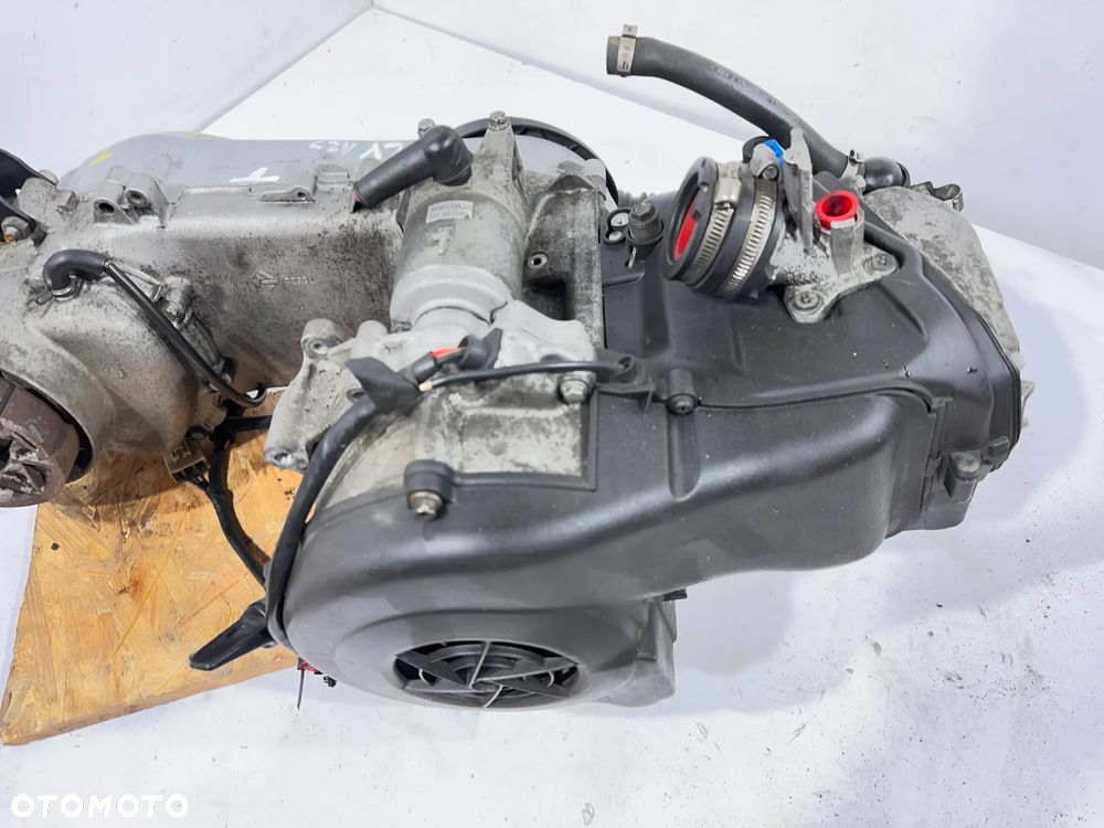 Silnik Piaggio Fly 125 17.473 km - 9