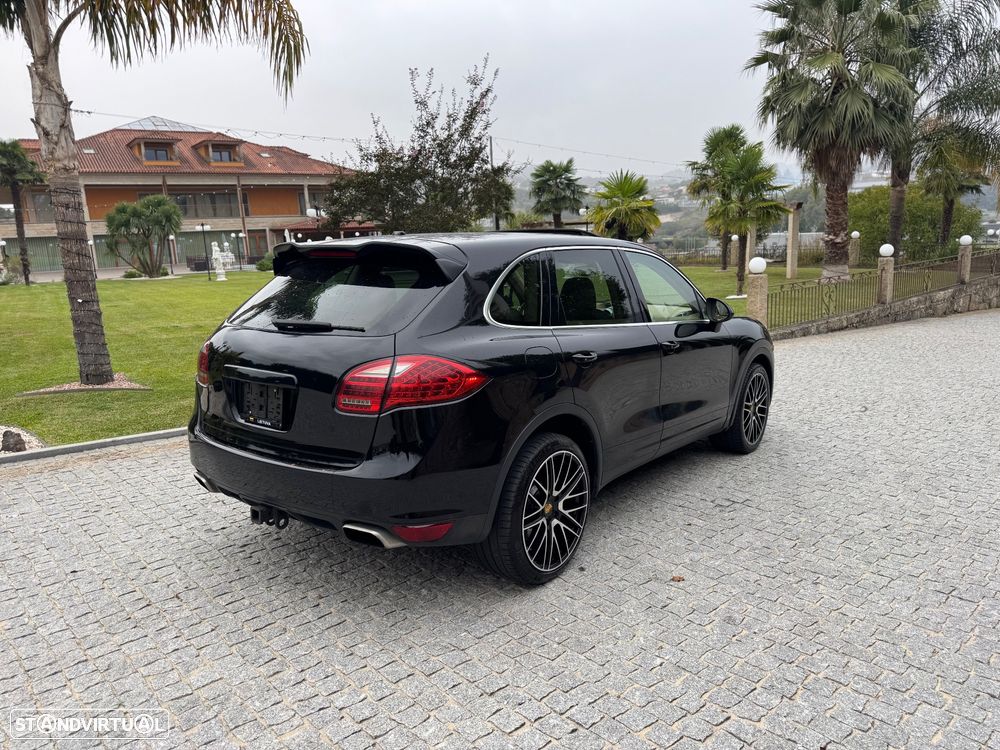 Porsche Cayenne S Hybrid - 27