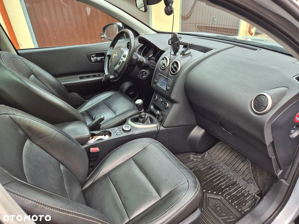 Nissan Qashqai 2.0 dCi Tekna EU5 - 10