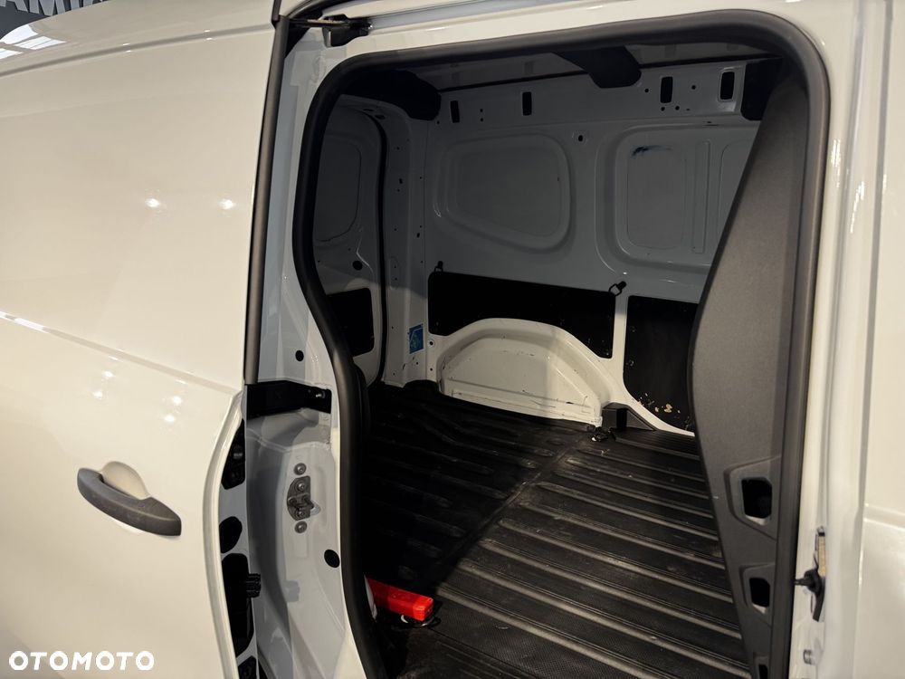 Nissan Townstar - 11