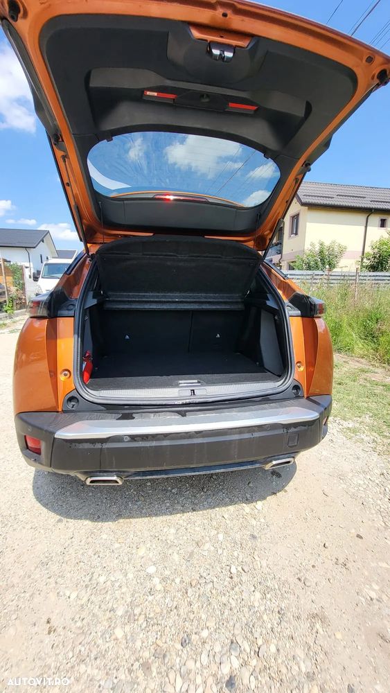 Peugeot 2008 1.2 L PureTech STT EAT8 Allure - 3