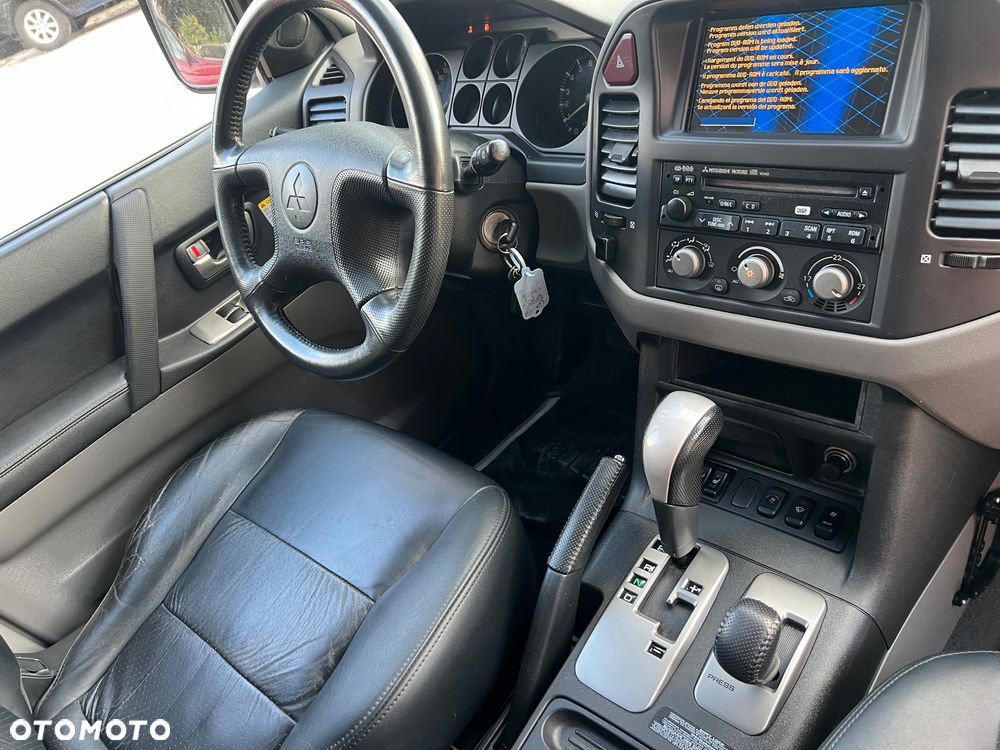 Mitsubishi Pajero 3.5 V6 GDI 7os (lea) - 8