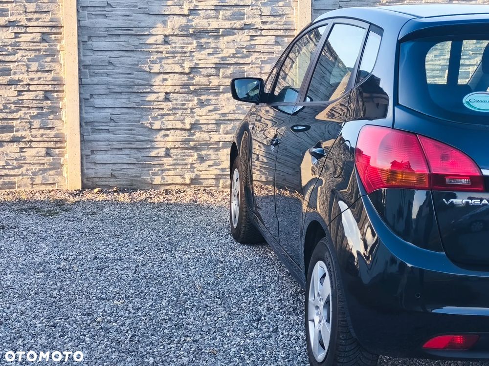 Kia Venga - 17