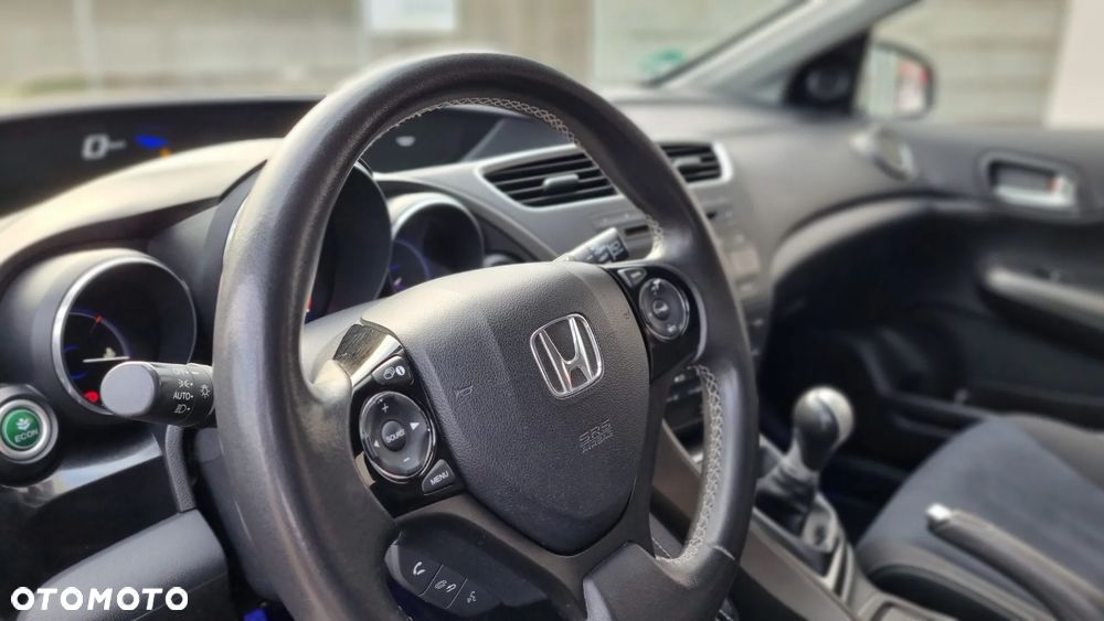 Honda Civic 1.8 i-VTEC Sport - 23