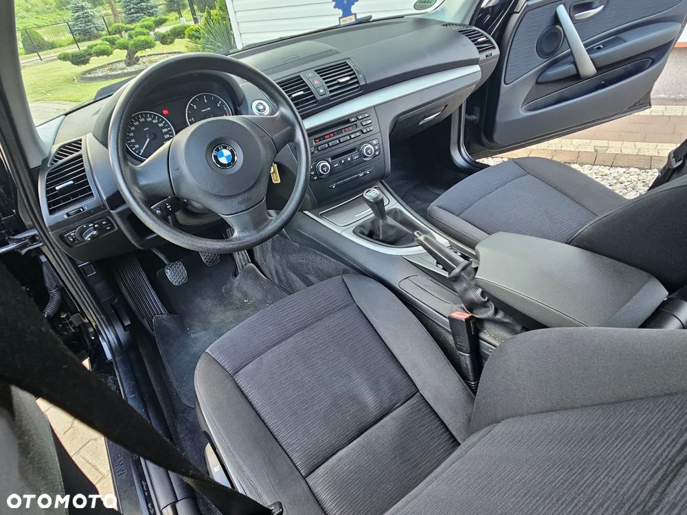 BMW Seria 1 - 27
