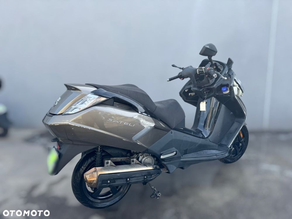 Peugeot Satelis - 3