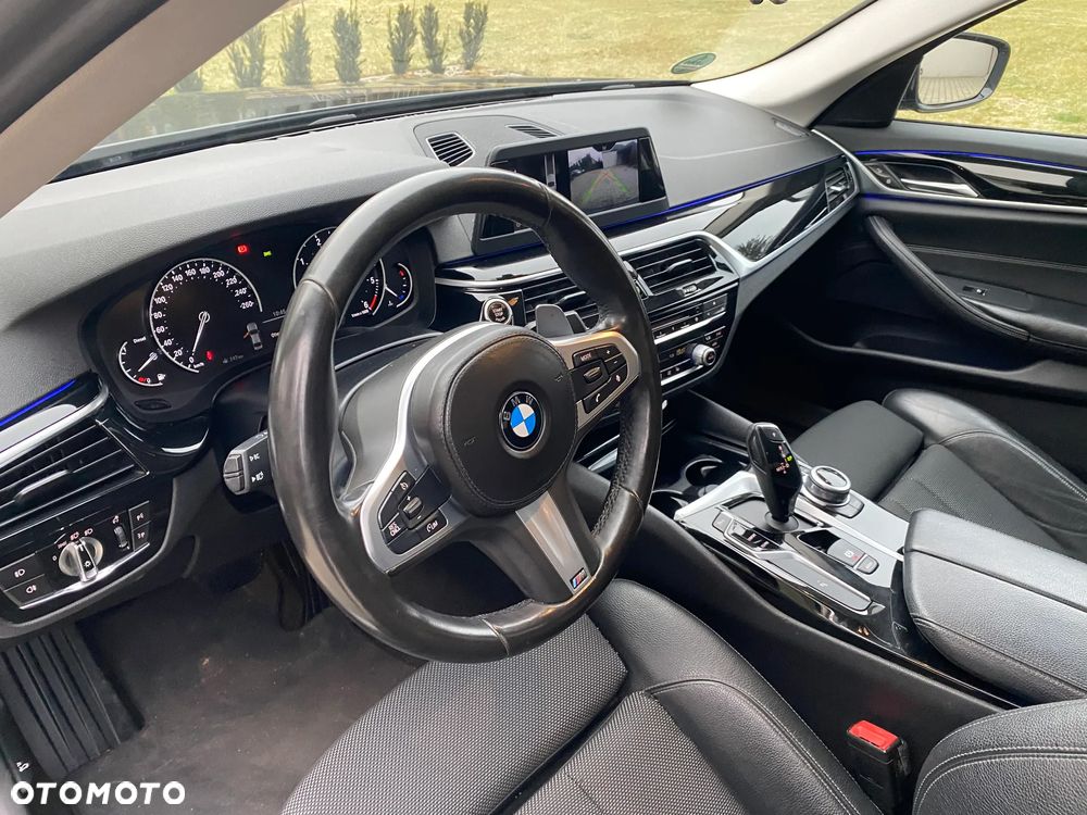 BMW Seria 5 520d Sport Line - 8