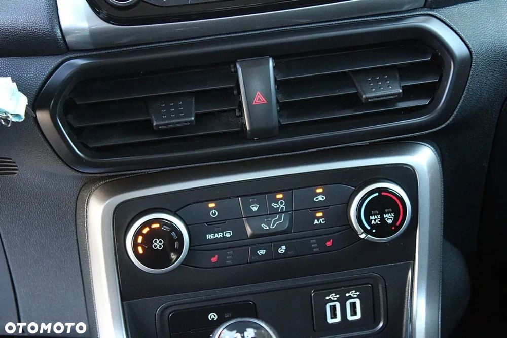 Ford EcoSport - 18
