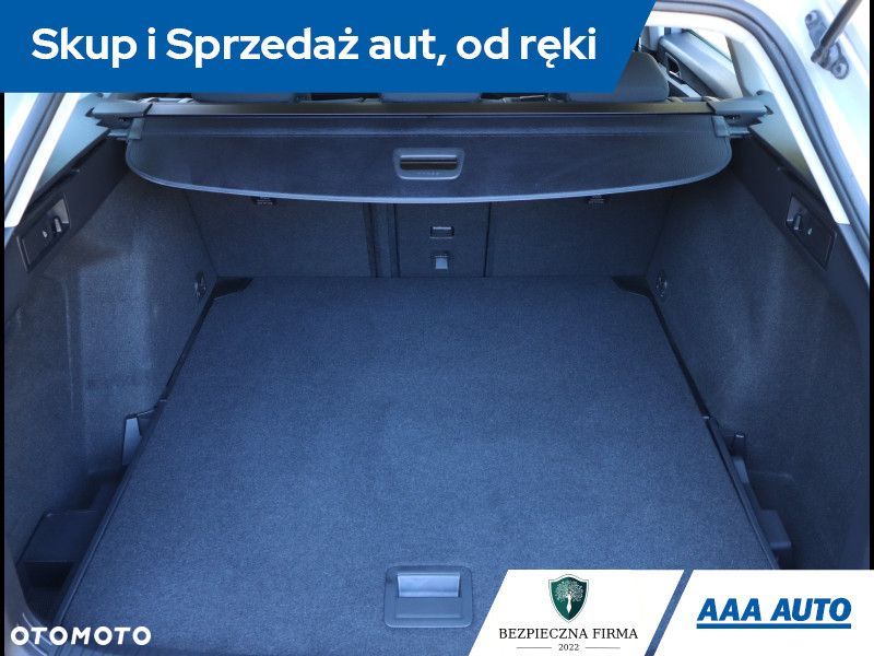 Volkswagen Golf - 14