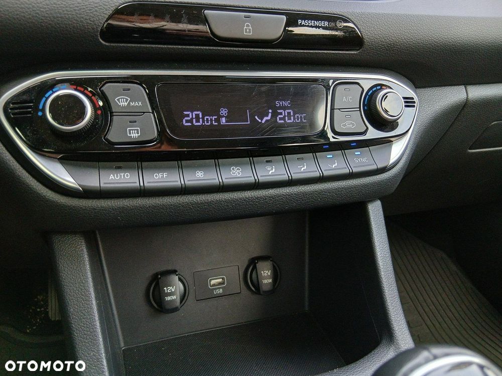 Hyundai i30 1.0 T-GDI Smart - 22