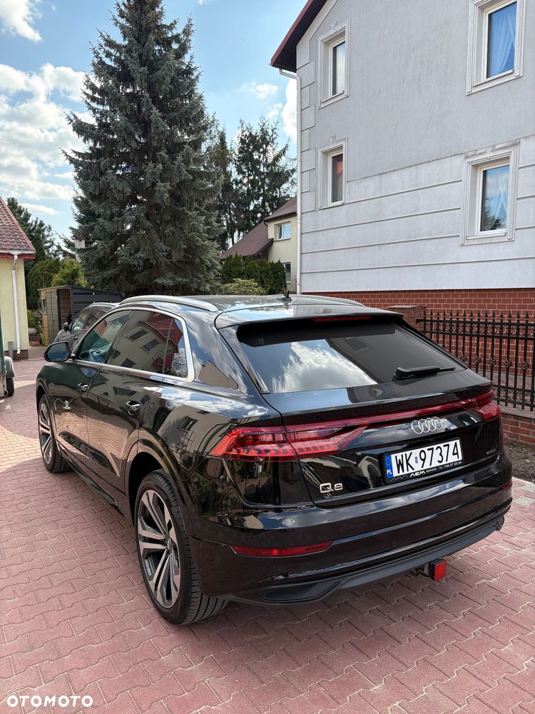 Audi Q8 55 TFSI quattro tiptronic - 4