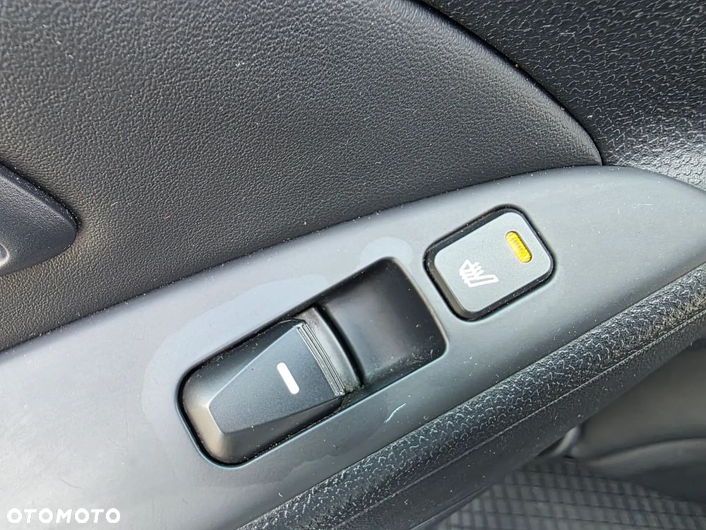 Hyundai ix35 2.0 CRDi 4WD Automatik Premium - 27