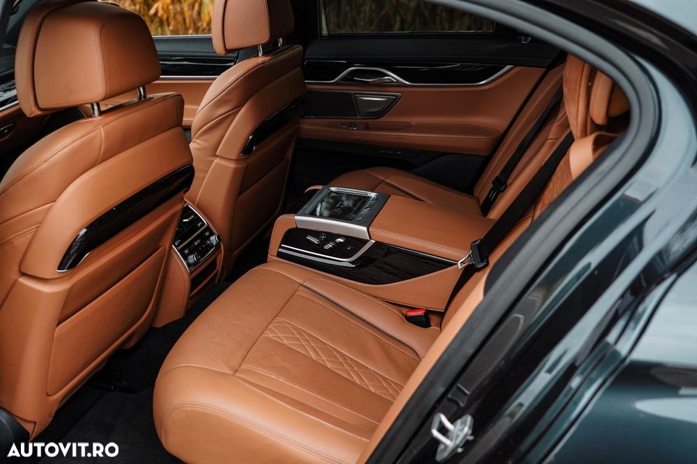 BMW Seria 7 740e iPerformance - 16