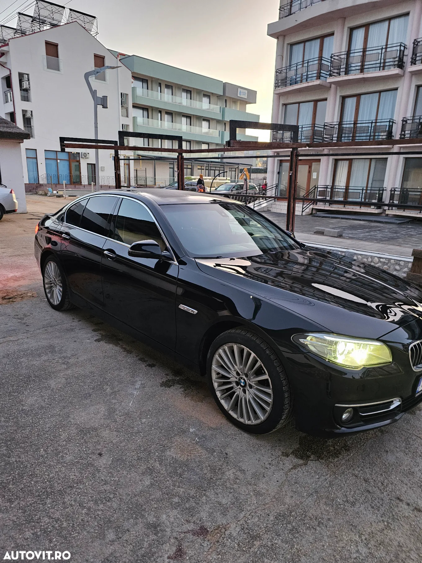 BMW Seria 5 520d xDrive AT - 3
