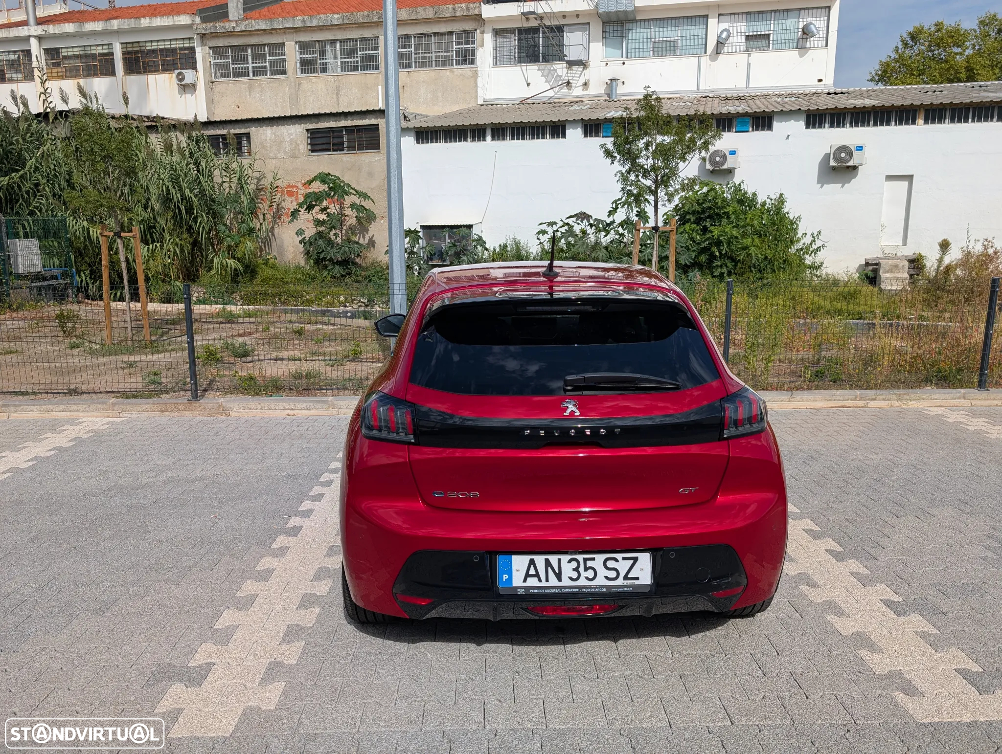 Peugeot 208 - 4