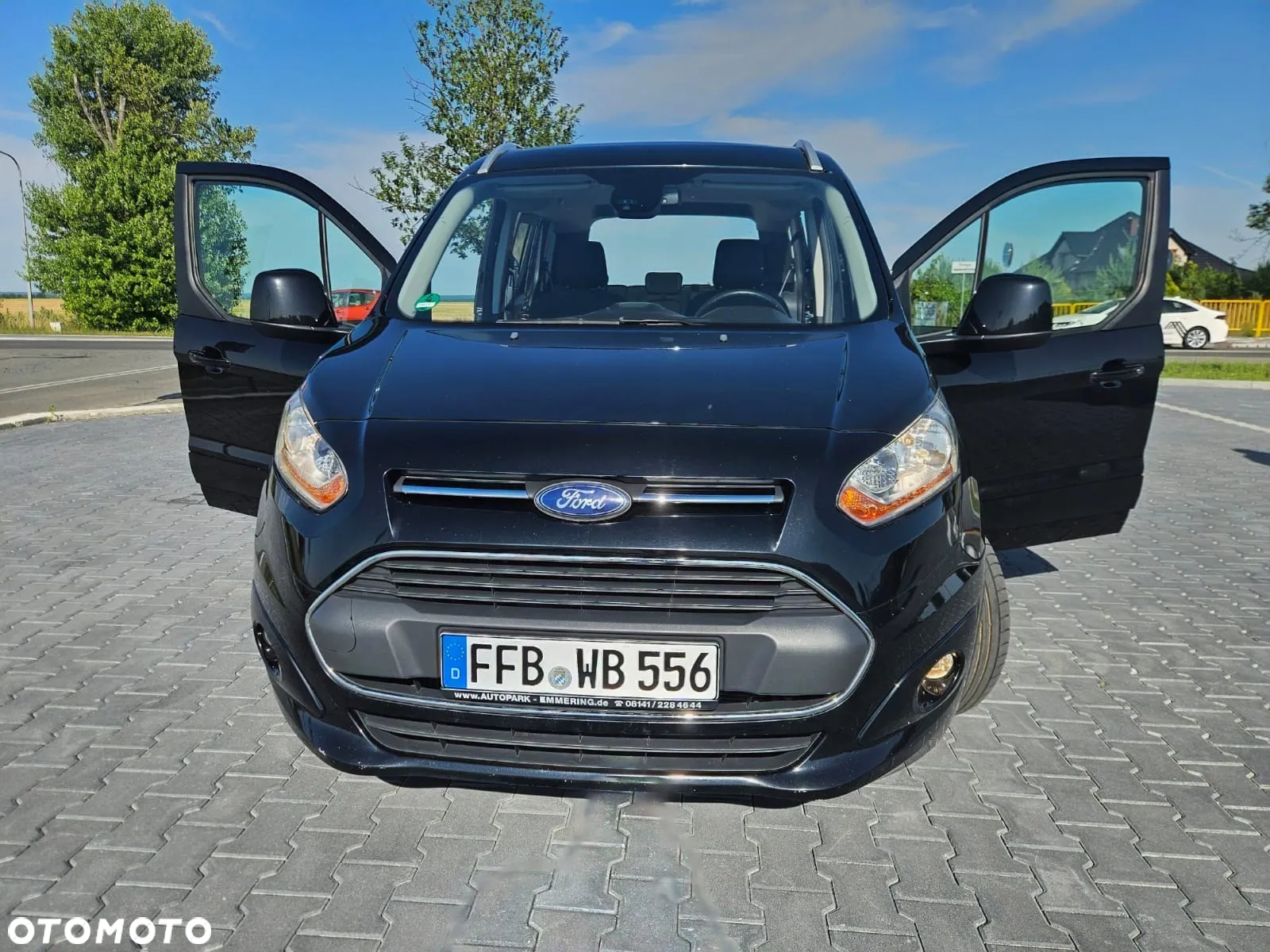 Ford Tourneo Connect Grand - 4