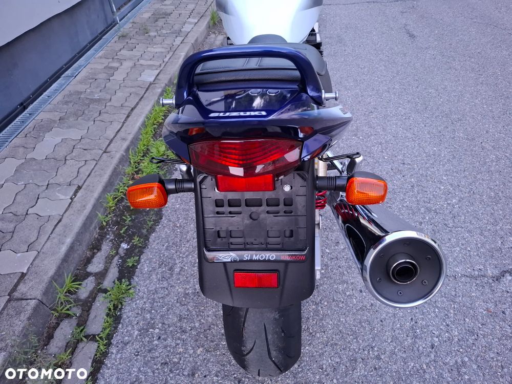 Suzuki GSX - 11