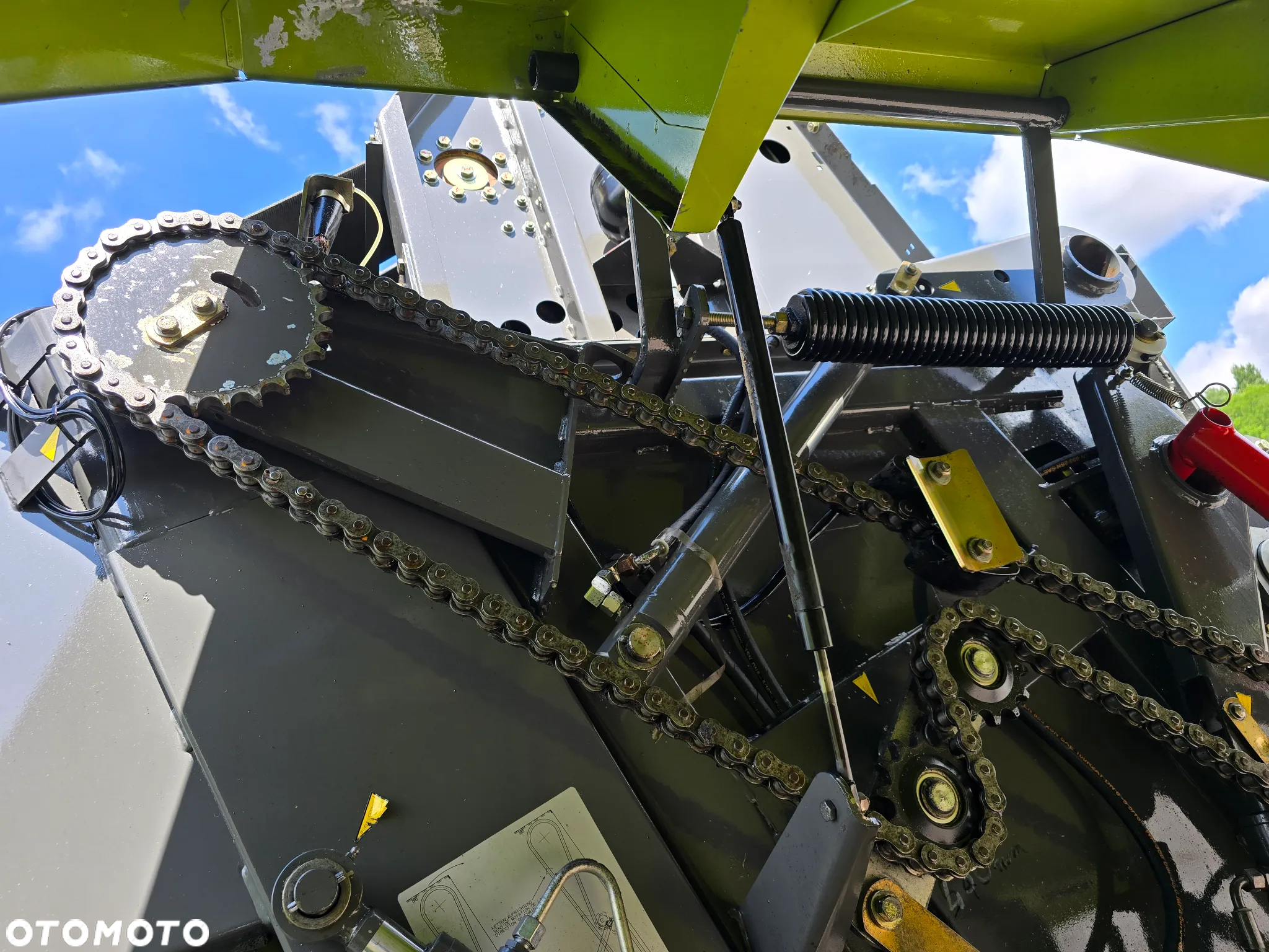 Claas Variant 370 - 23